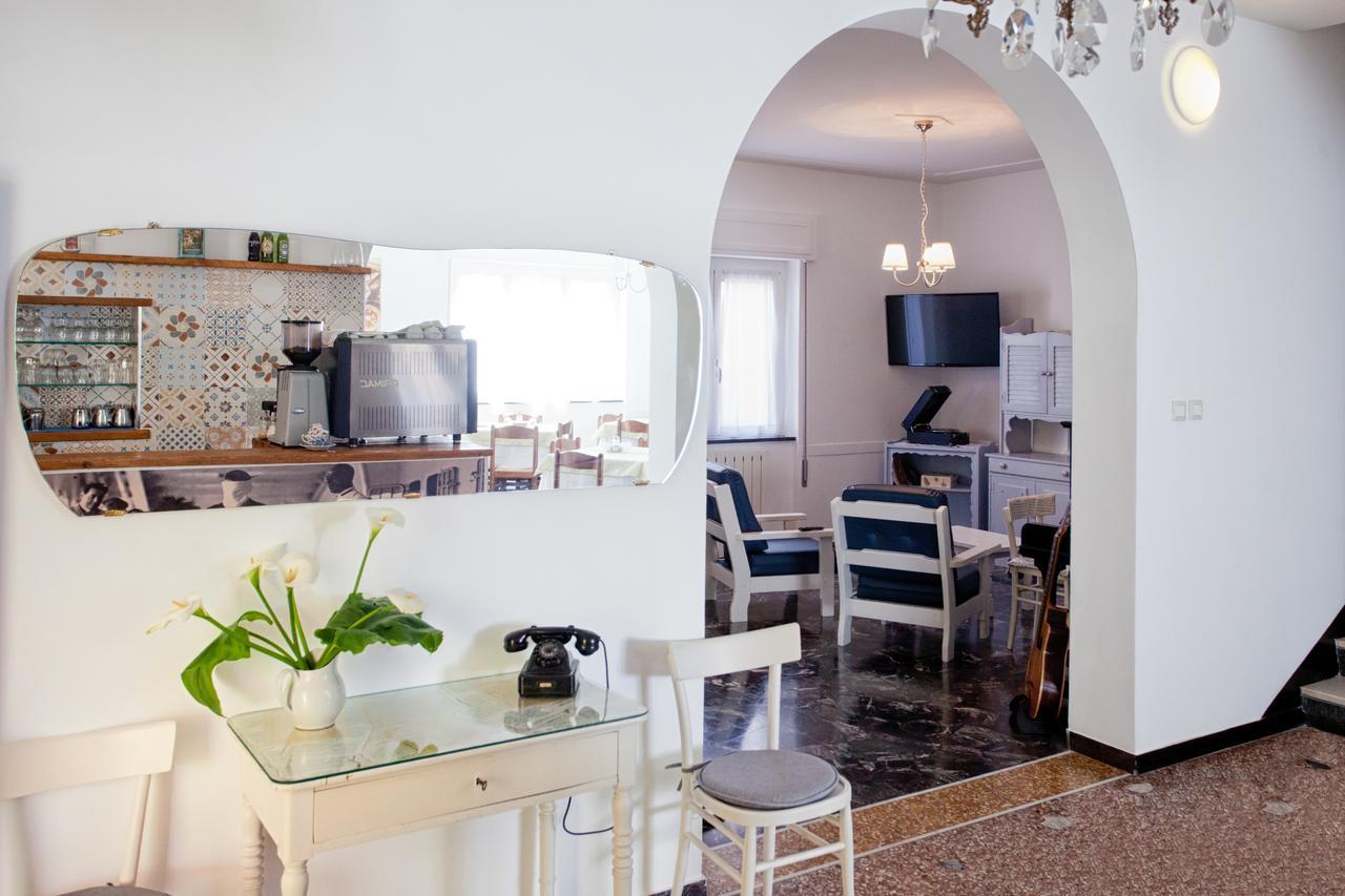 B&B Hotel Costa Azzurra Spotorno Eksteriør billede