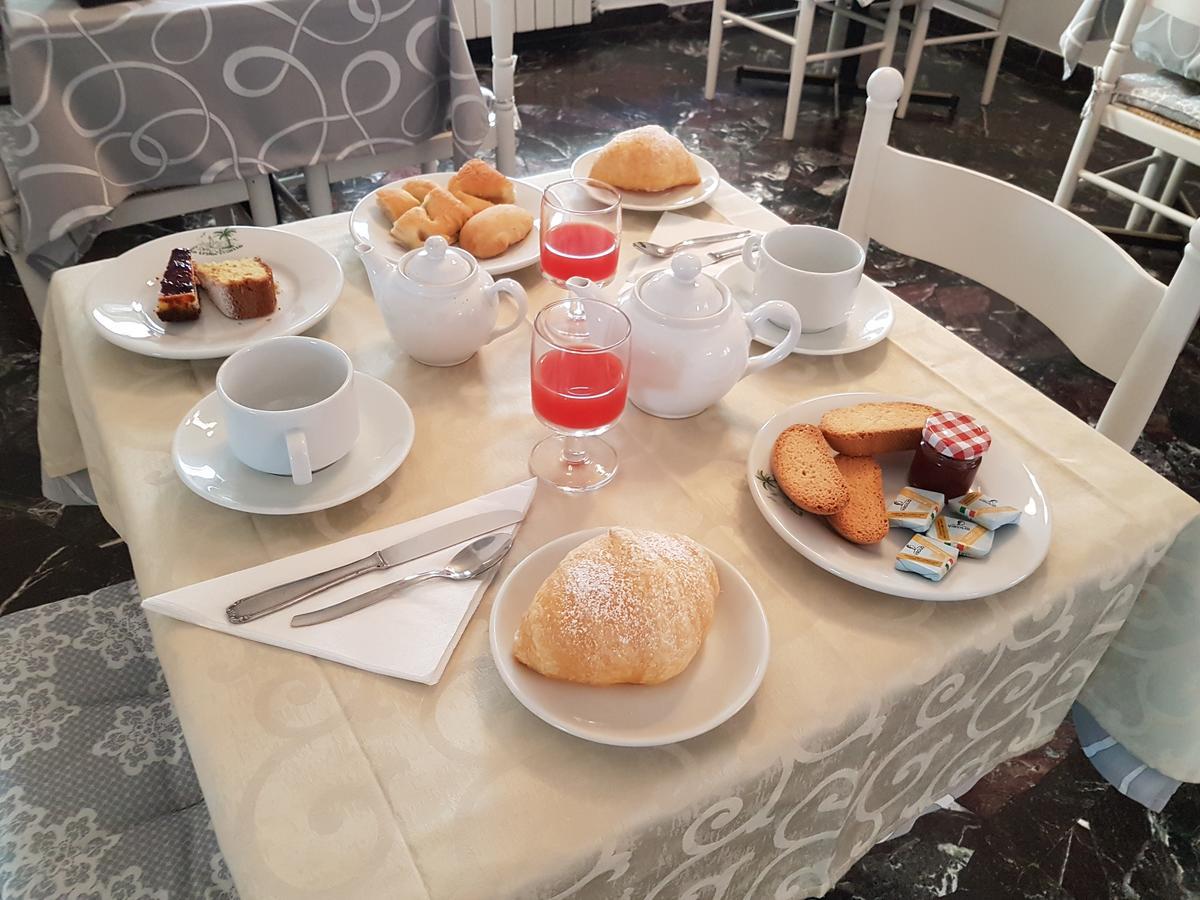 B&B Hotel Costa Azzurra Spotorno Eksteriør billede